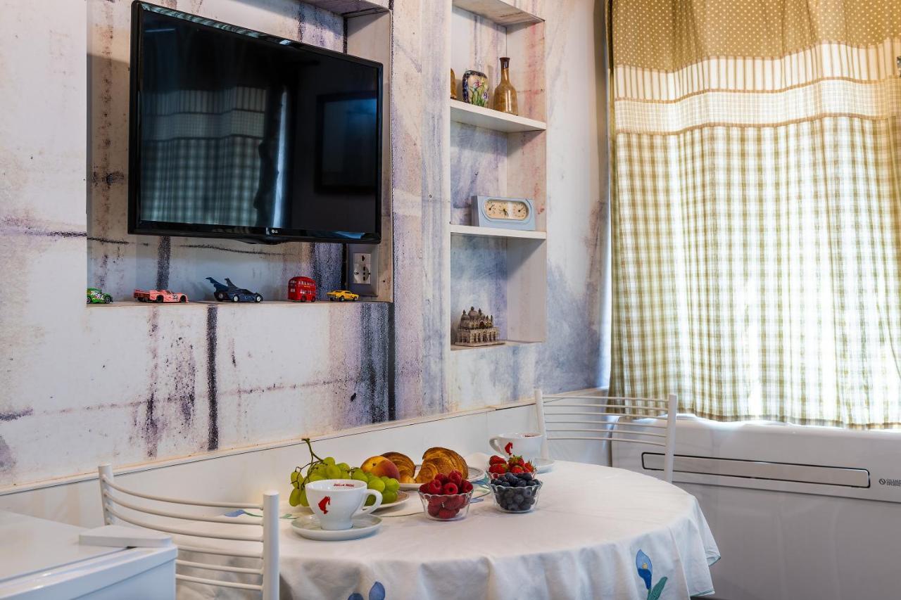 Ln Luxe Apartment Venice Canal View Εξωτερικό φωτογραφία