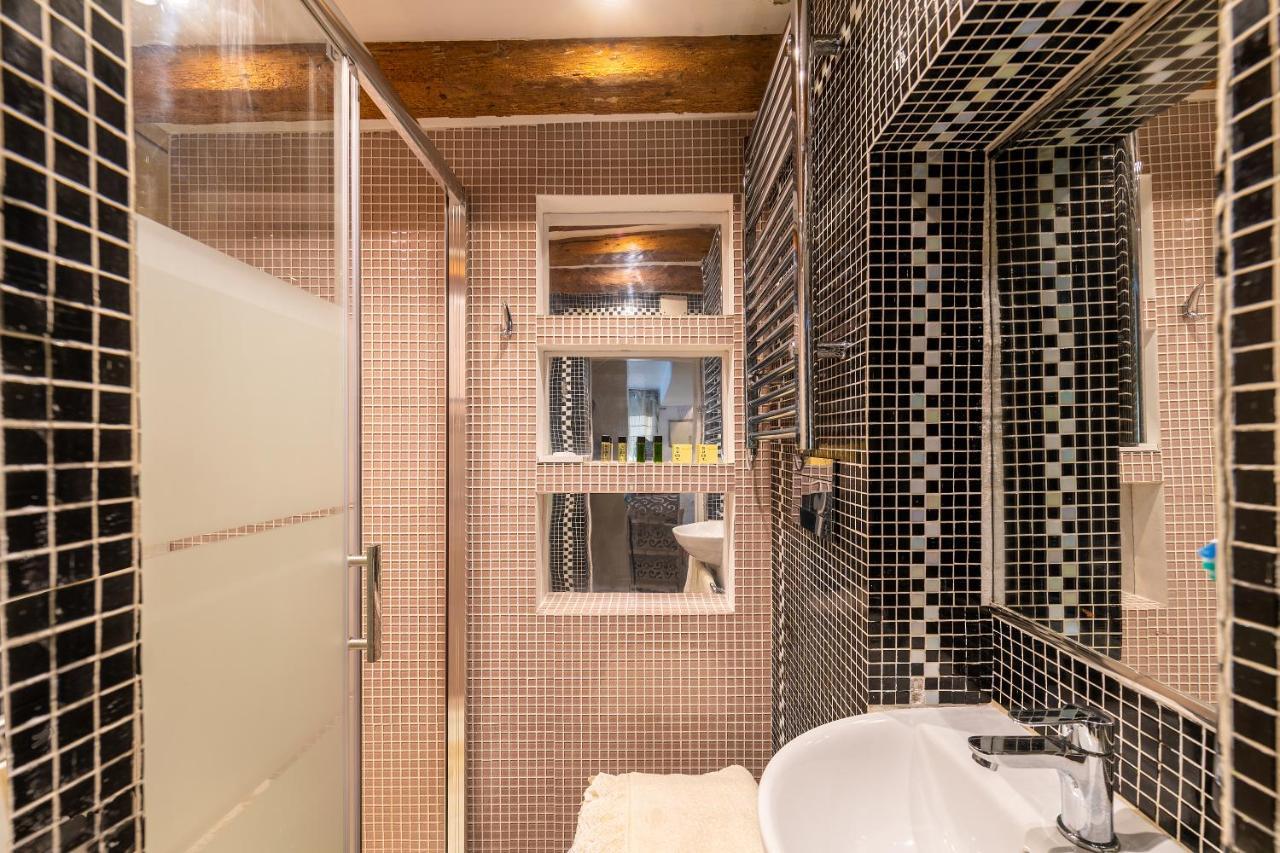 Ln Luxe Apartment Venice Canal View Εξωτερικό φωτογραφία
